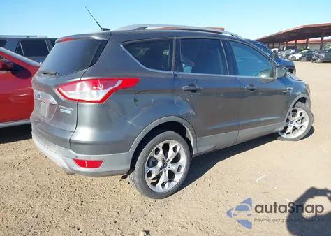 2015 Ford Escape Titanium из США, поврежденный, VIN 1FMCU0J95FUC05406